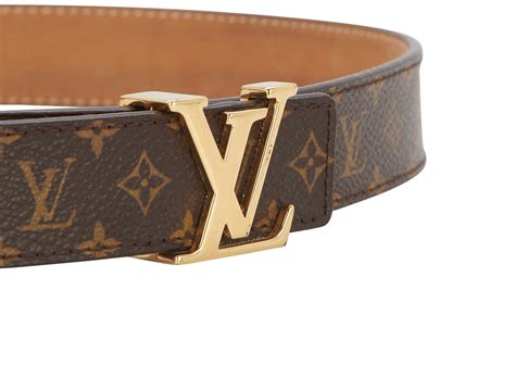 louis iconic 25mm belt.